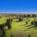 Les - Domaine De Crécy-la-Chapelle