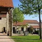 Les - Domaine De Hotel Crécy-la-Chapelle