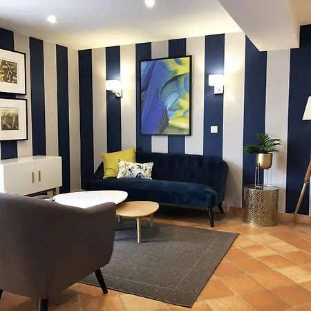 Les - Domaine De 3*