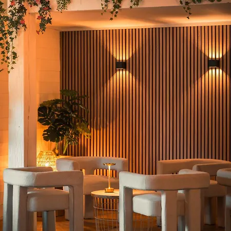 Hotel Les - Domaine De 3*