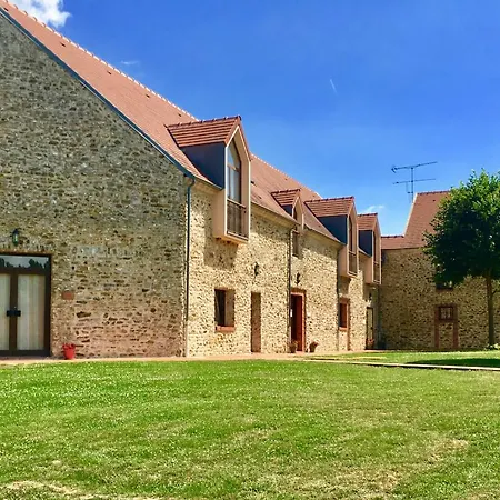 Les - Domaine De Hotel Crecy-la-Chapelle