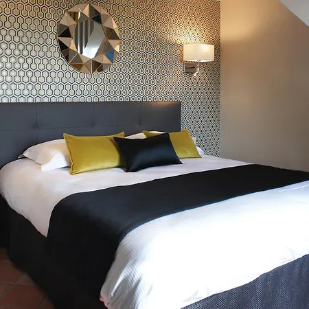 Hotel Les - Domaine De Crecy-la-Chapelle